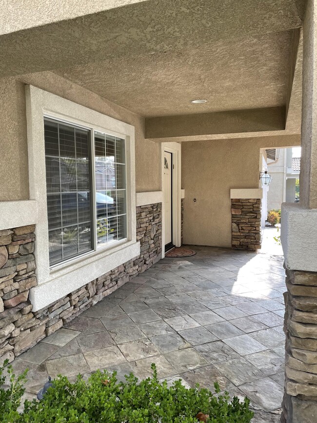 Building Photo - 1167 Innisfree Ct