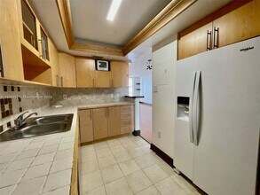 Building Photo - 18071 Biscayne Blvd