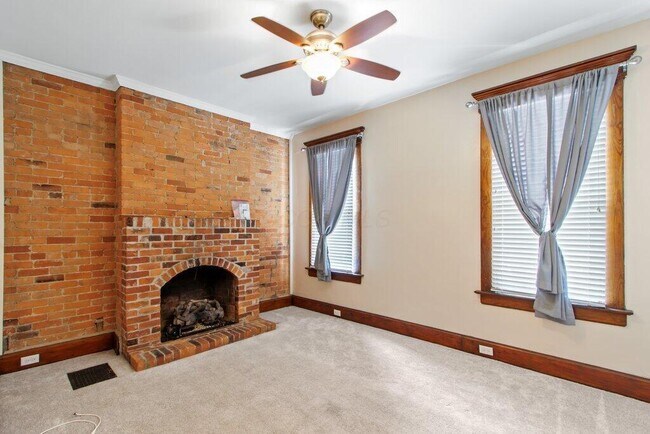 Building Photo - 22 E Frankfort St