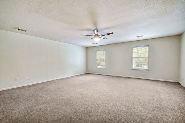 Building Photo - Beautiful and impeccably maintained traditional home located in the highly desirable Waters at Ca...