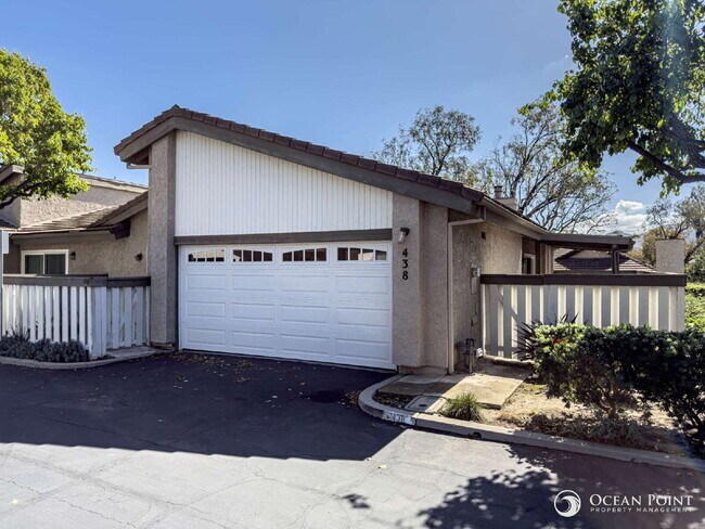 Building Photo - Spacious 2BD/2BA Condo in Camarillo!