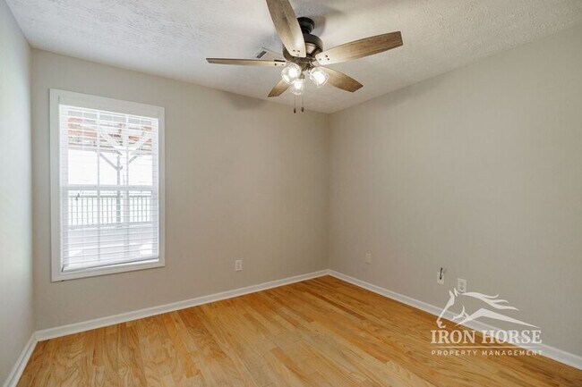 Building Photo - 501 Spratlin Dr