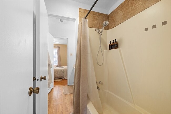 Building Photo - 805 San Pedro Dr