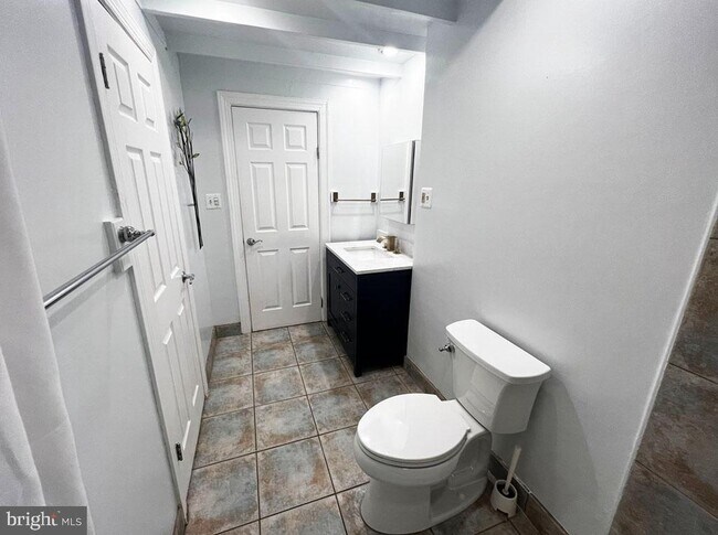 Building Photo - 3014 Dent Pl NW