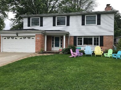 Primary Photo - 182 Riverside Dr