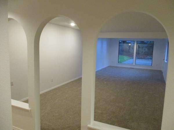 Building Photo - Wonderful 3 Bedroom Rambler in West Park E...