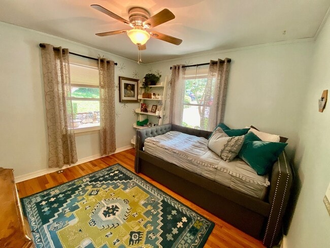 Building Photo - North AVL - Spacious Home with Large Yard and Outdoor Fireplace!