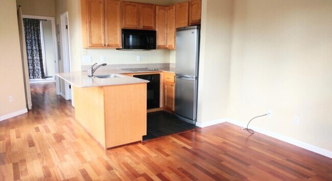 Building Photo - 1237 Elder Ave