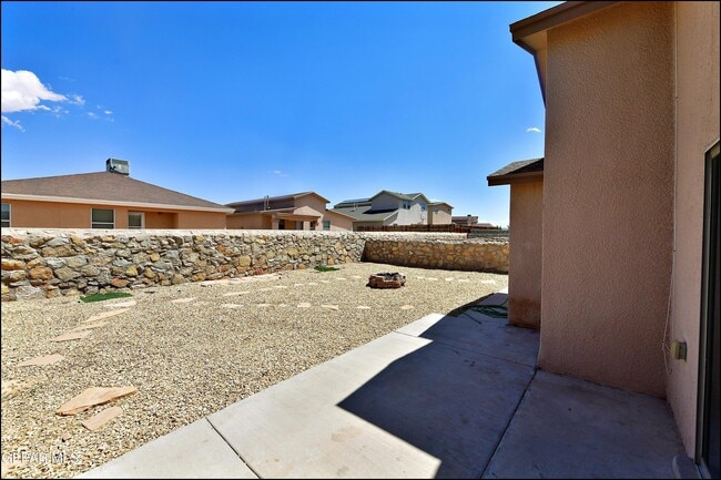 Building Photo - 11613 Ochre Bluff Ln