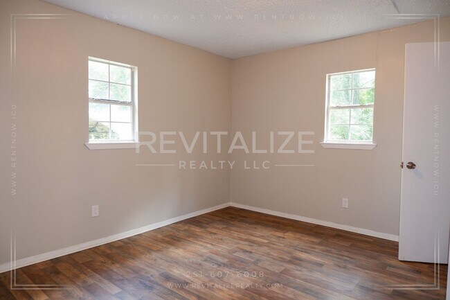 Building Photo - 7846 Roberson St