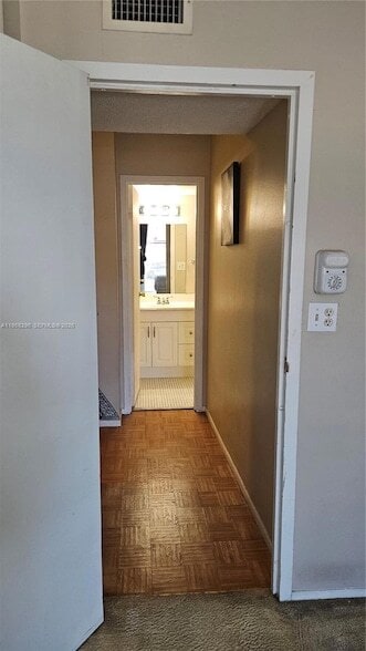 Building Photo - 16851 NE 23rd Ave