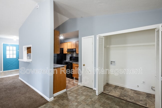 Building Photo - 5568 Mallard Trail