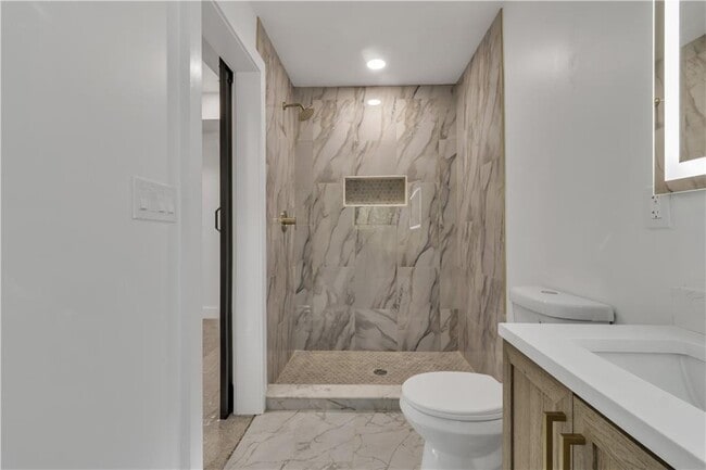 Building Photo - 2358 Tilson Rd