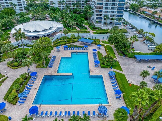 Building Photo - 600 Three Islands Boulevard