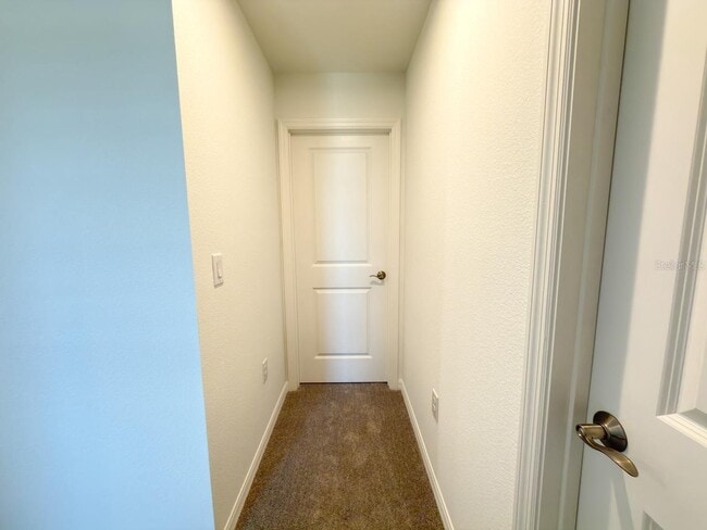 Building Photo - 1327 Normandy Dr