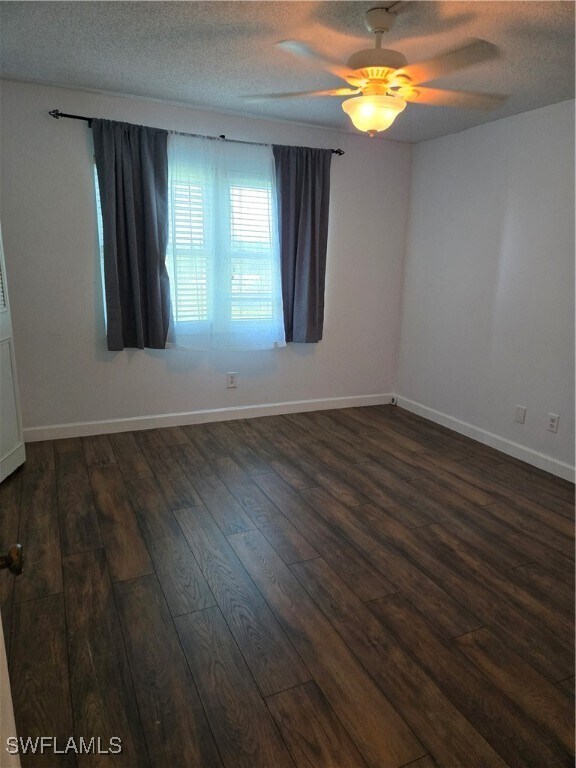 Building Photo - 1580 Pine Valley Dr