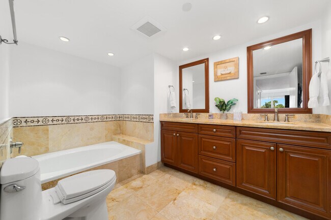 Building Photo - 4301 N Ocean Blvd