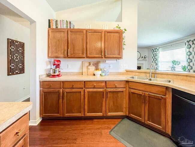 Building Photo - 1216 Benning Pl