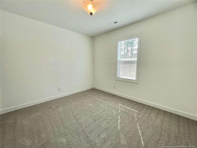 Building Photo - 36 Micahs Way N