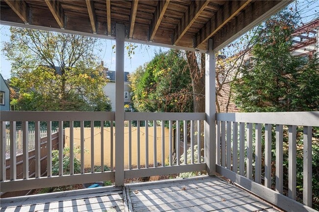 Building Photo - 45 Olney St