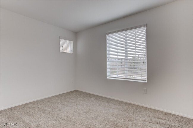 Building Photo - 618 Bellus Pl