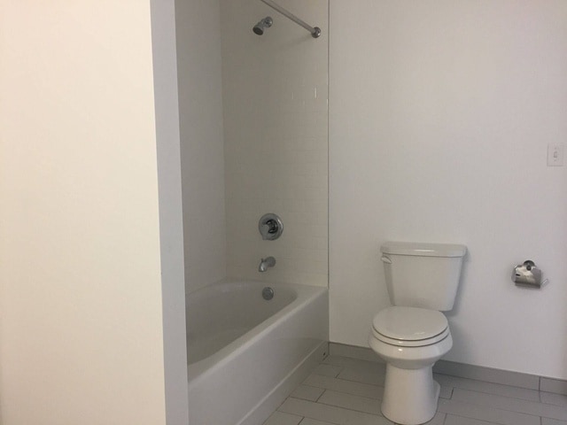 Floorplan - 5524-5526 S. Everett Avenue