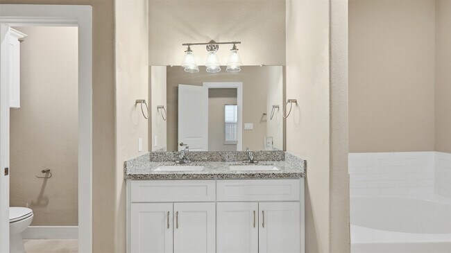 Building Photo - 4431 Knoxville St