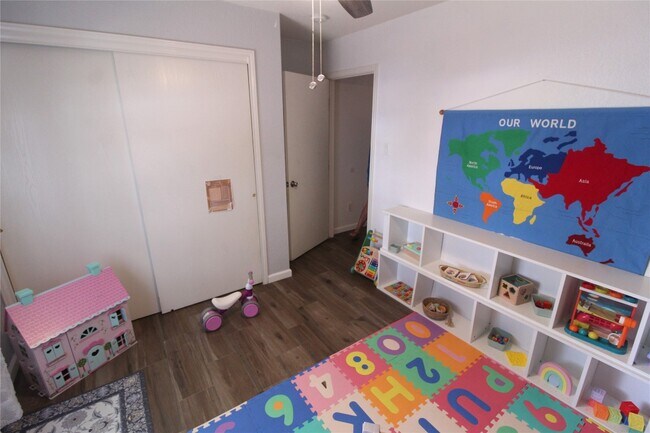 Building Photo - 5521 War Admiral Dr