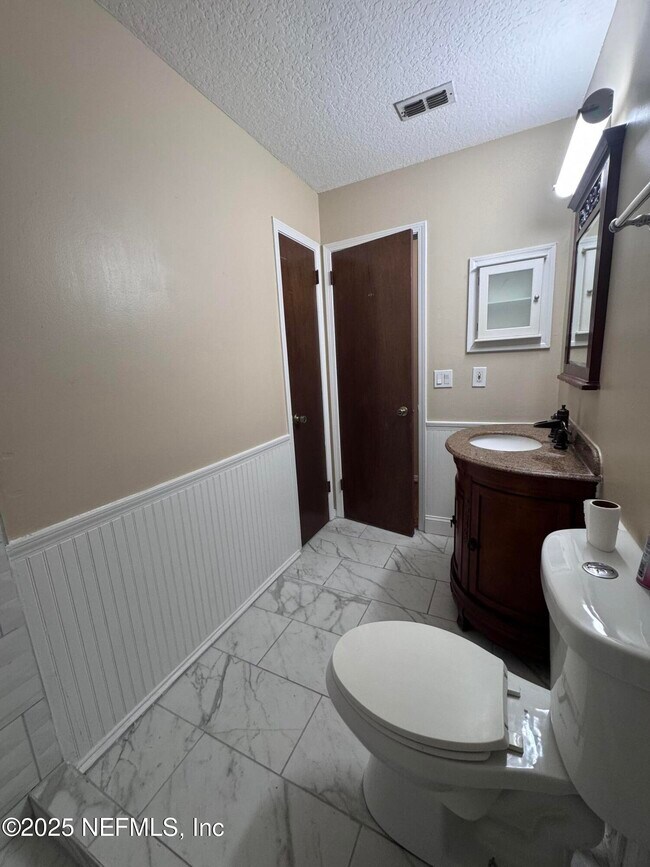 Building Photo - 8179 Crosswind Rd