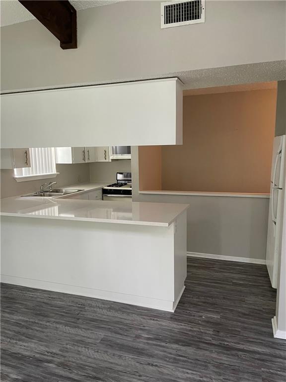 Building Photo - 1120 Hollow Creek Dr