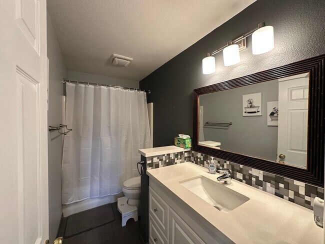 Building Photo - 1380 Haven Green Ct