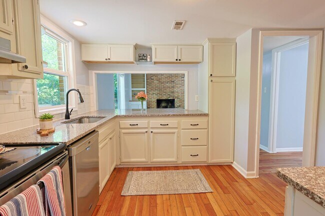Building Photo - 3629 Sugar Cane Cir