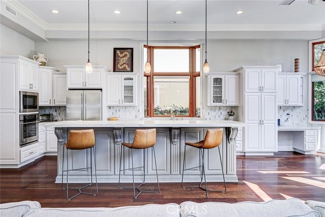 Building Photo - 3404 N Poinsettia Ave