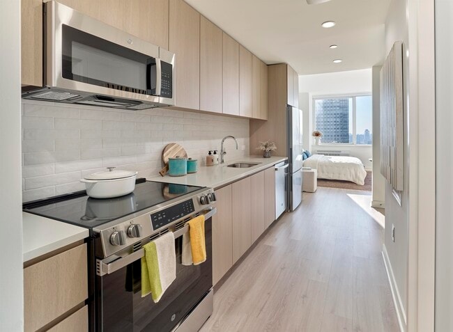 Building Photo - 36 Journal Square Plaza