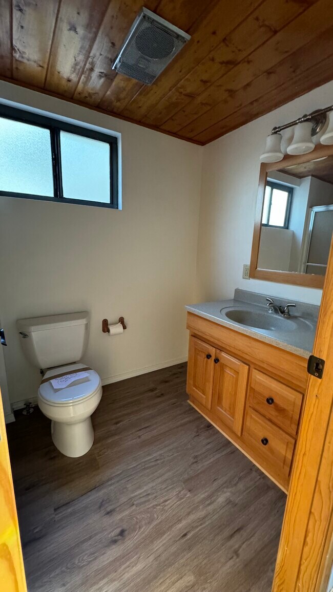 Building Photo - 2012 Symonds Dr