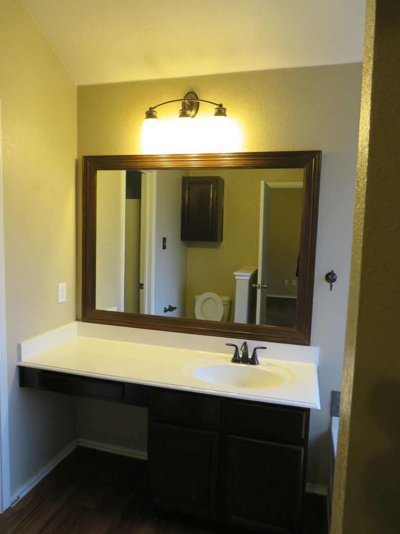 Building Photo - 3717 Beatriz Dr