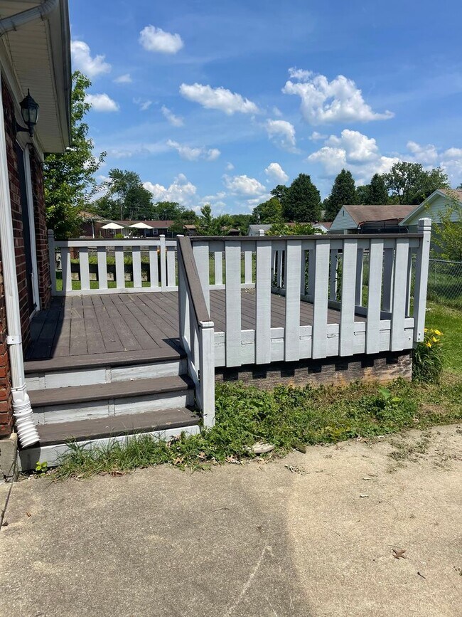 Building Photo - Welcome Home