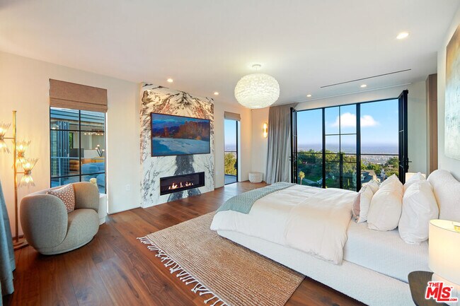 Building Photo - 2020 Cyprean Dr