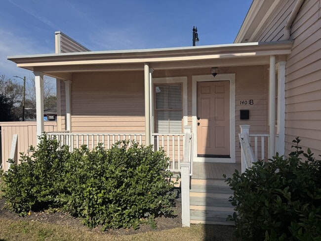 Building Photo - 1403 Jefferson St