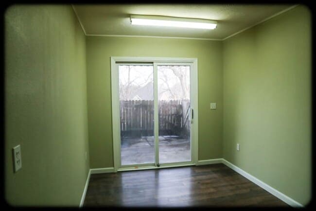 Building Photo - Pottery Barn-Style Home with Walkout Basem...