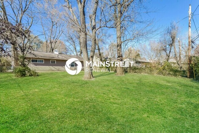 Building Photo - 4 Bedroom Pet-Friendly Home in Kansas City...