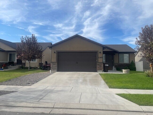 Primary Photo - 3 Bedroom Eagle Mountain Home