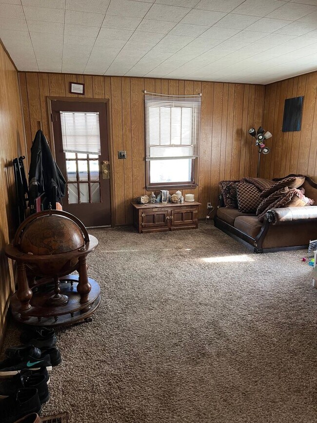 Building Photo - 4-Bedroom, 3-Bath Bungalow Near Bryan Park