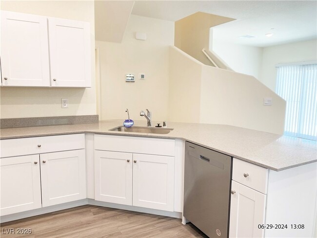 Building Photo - 4665 Zodiac Sky Ave