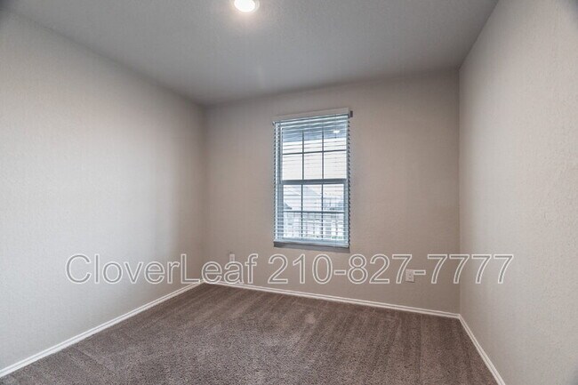 Building Photo - 2815 Rosefinch