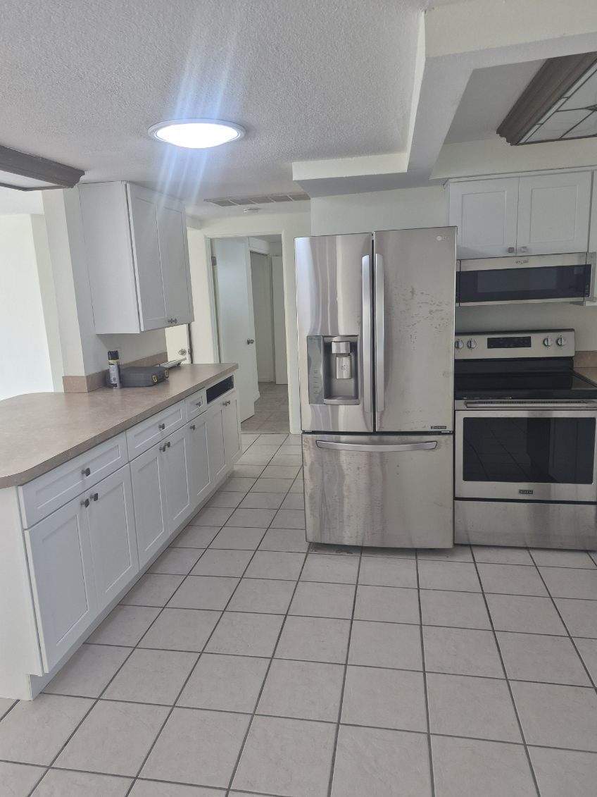 Building Photo - 13333 Neptune Dr