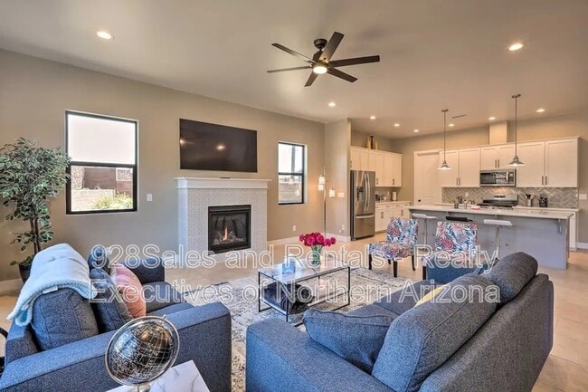 Building Photo - 3500 W Altair Way