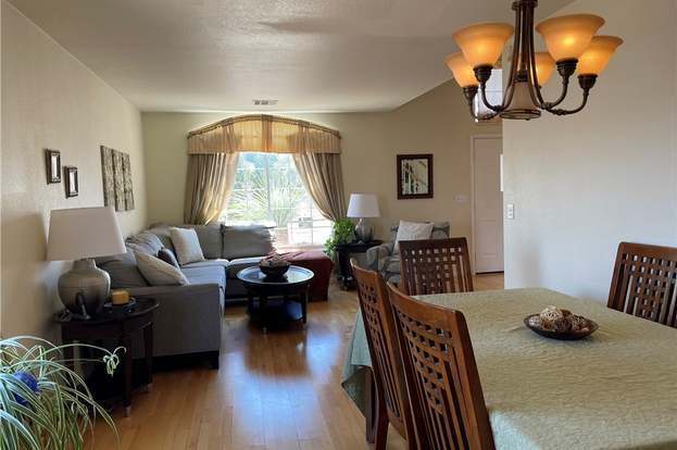Building Photo - 415 Opal Dr