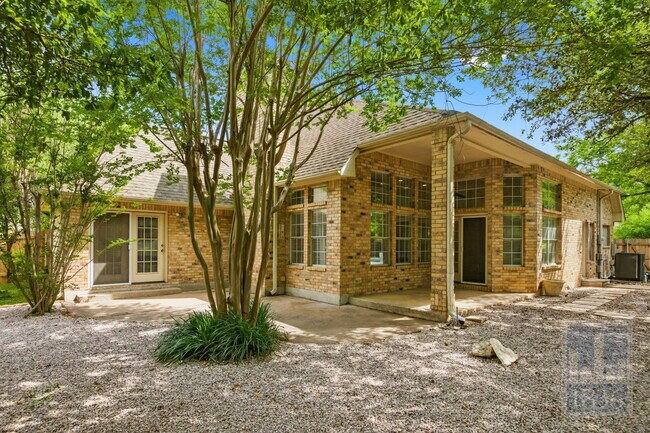 Building Photo - 41 Stillmeadow