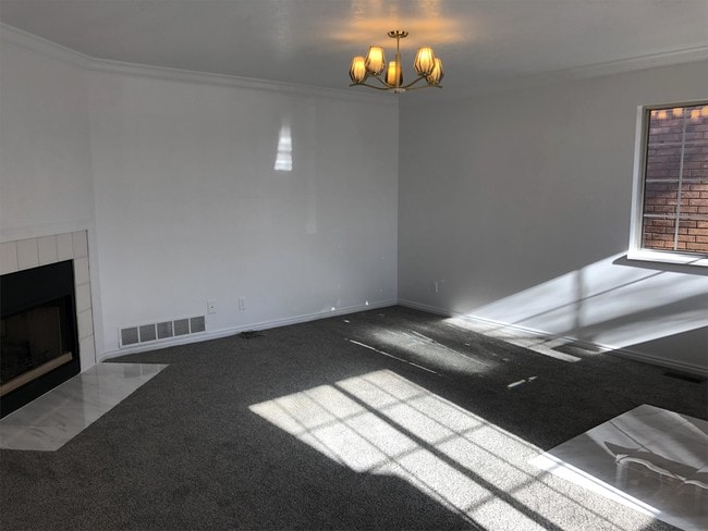 Building Photo - 519 E 3195 S